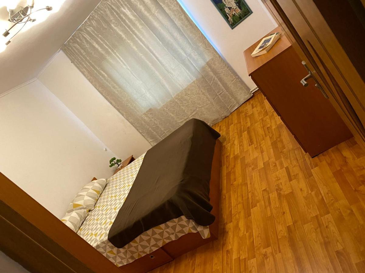 Mall Zone 100Mp Apartments Bacau Bagian luar foto
