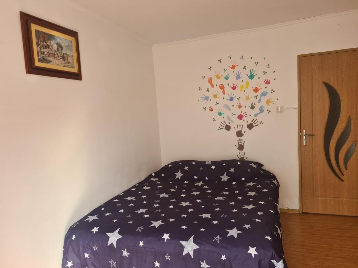 Mall Zone 100Mp Apartments Bacau Bagian luar foto